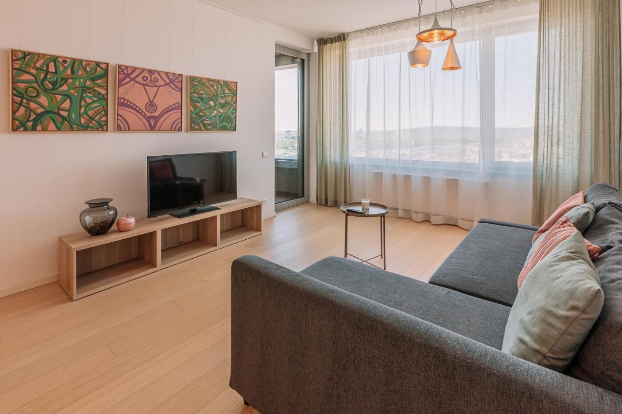 Skau Coral Residence In Sky Park 22 Floor 1Tower Panoramic View Free Parking ブラチスラヴァ エクステリア 写真